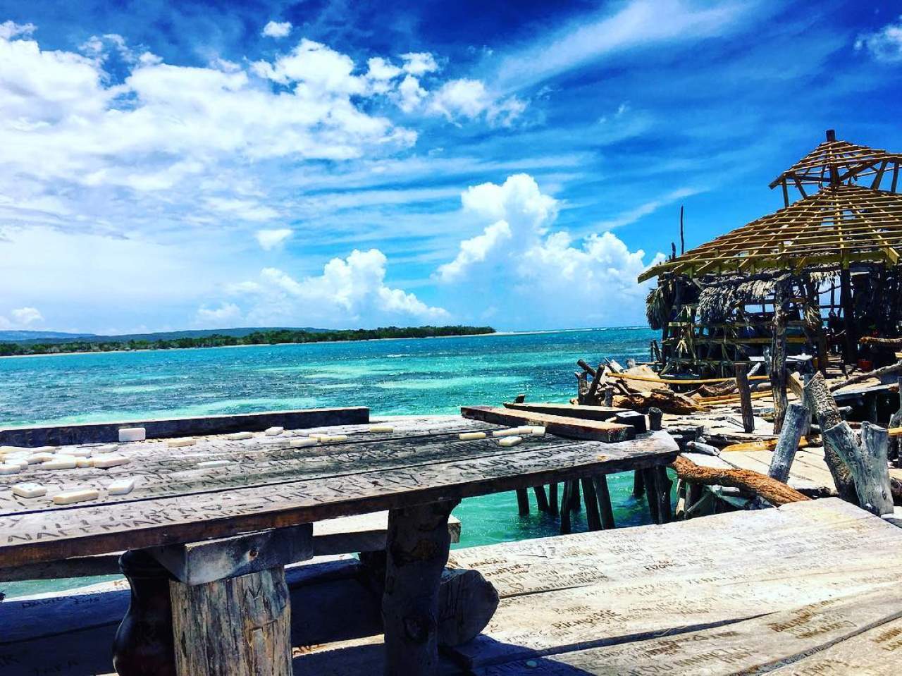 Floyds Pelican bar next to the beach