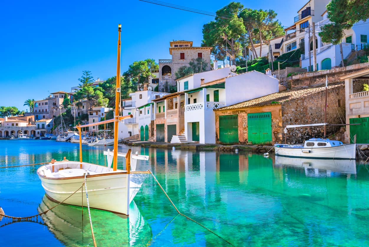 Mallorca-Spain-Water-Boat-Cove.jpg